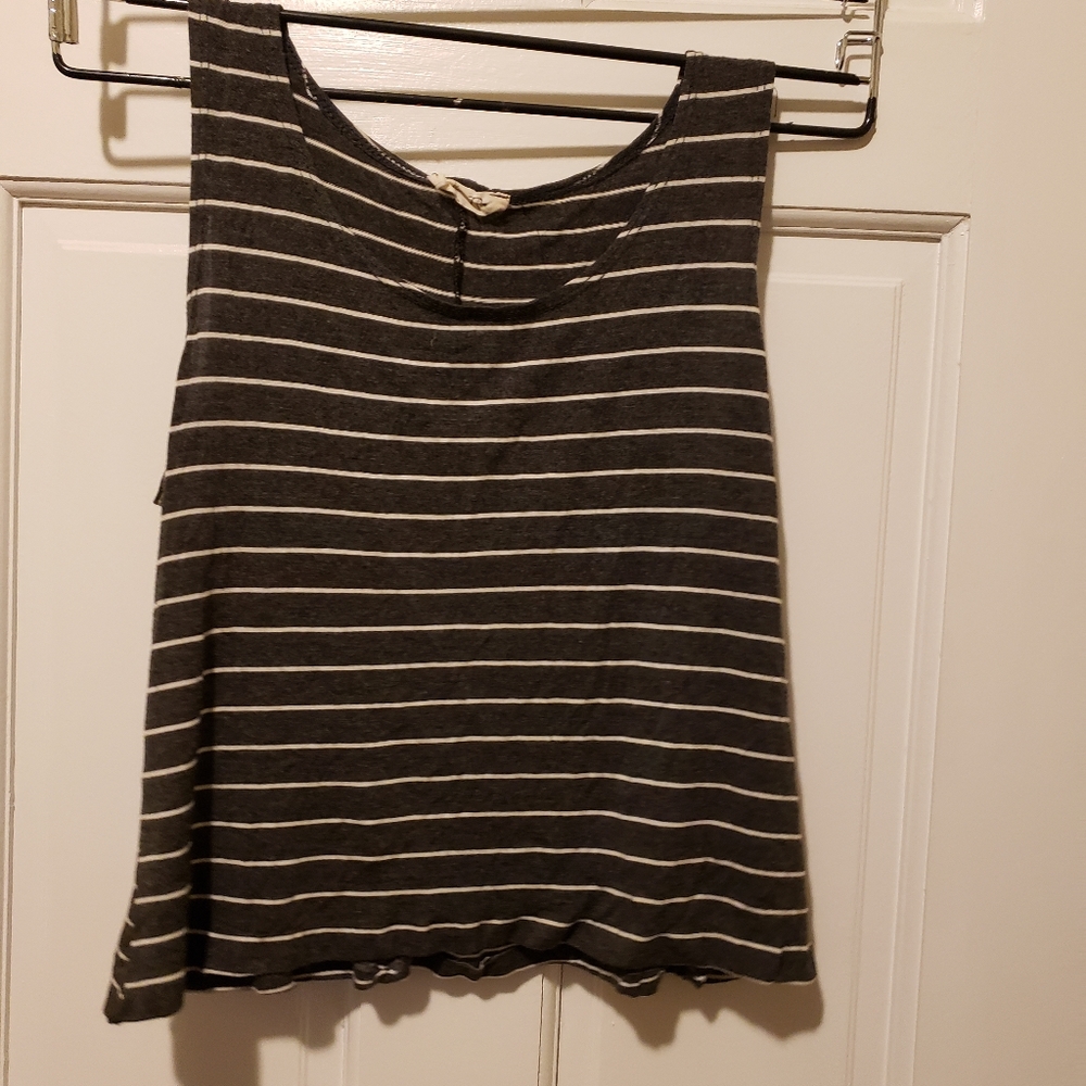 OLIVIA Rae crop top - Picture 2 of 3